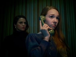 THE AMERICANS -- Pictured: (l-r) Keri Russell as Elizabeth Jennings, Holly Taylor as Paige Jennings. CR: Matthias Clamer/FX